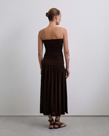 Scalpers Jurk in Bruin