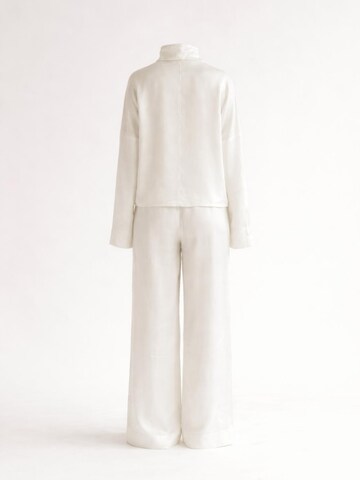 ZUBEK - Traje de pantalón en blanco