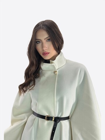 Elara Bolero in Weiß