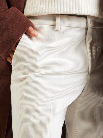 BOSS Regular Housut 'P-Genius-CW-WG-244' värissä valkoinen