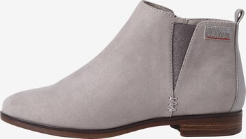 s.Oliver Chelsea Boots in Grau