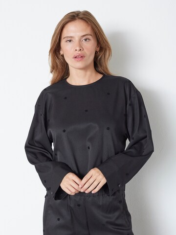co'couture Paita 'Clover' värissä musta: etupuoli