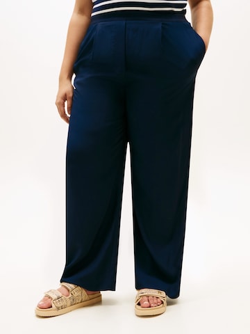Tommy Hilfiger Curve - regular Pantalón plisado en azul: frente
