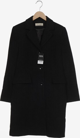 IN LINEA Jacket & Coat in S in Black: front