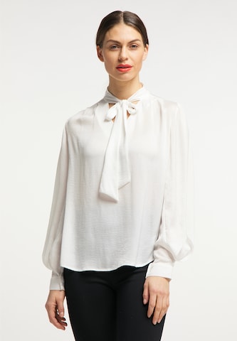 RISA Blouse in White: front