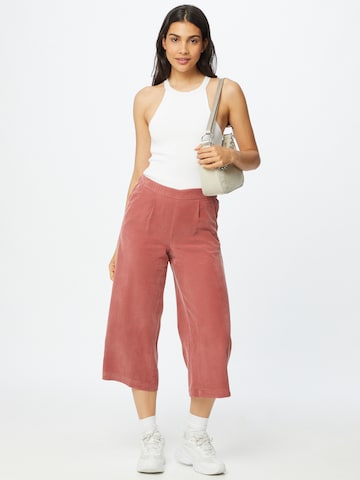 ONLY Wide leg Pleat-Front Pants in Red