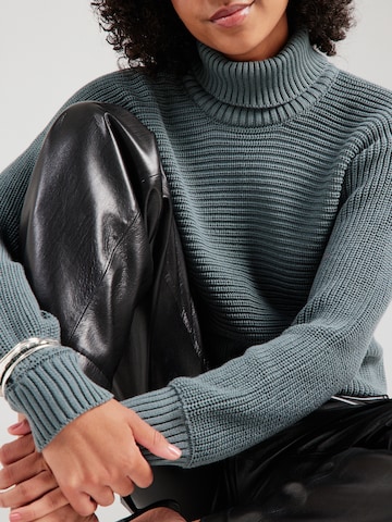 Pull-over 'Linnea' ABOUT YOU en vert