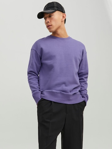 JACK & JONES - Sweatshirt 'Star' em roxo: frente