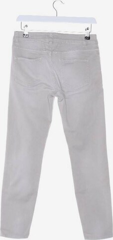 Closed Jeans in 26 in Grey