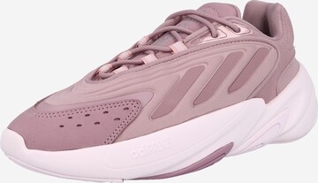 ADIDAS ORIGINALS Låg sneaker 'Ozelia' i rosa: framsida