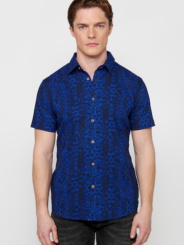 KOROSHI Slim Fit Hemd in Blau: predná strana