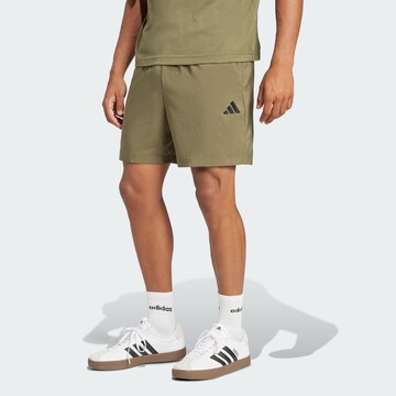 ADIDAS SPORTSWEAR Štandardný strih Športové nohavice 'Essentials' - Zelená: predná strana