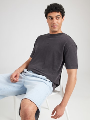 HOLLISTER Tričko – černá: přední strana