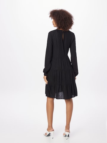 Robe 'Fina' ABOUT YOU en noir