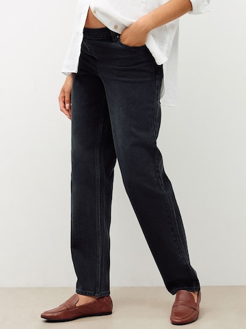 Next Regular Jeans in Zwart: voorkant
