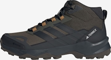 Boots 'Skychaser AX5' ADIDAS TERREX en vert : devant