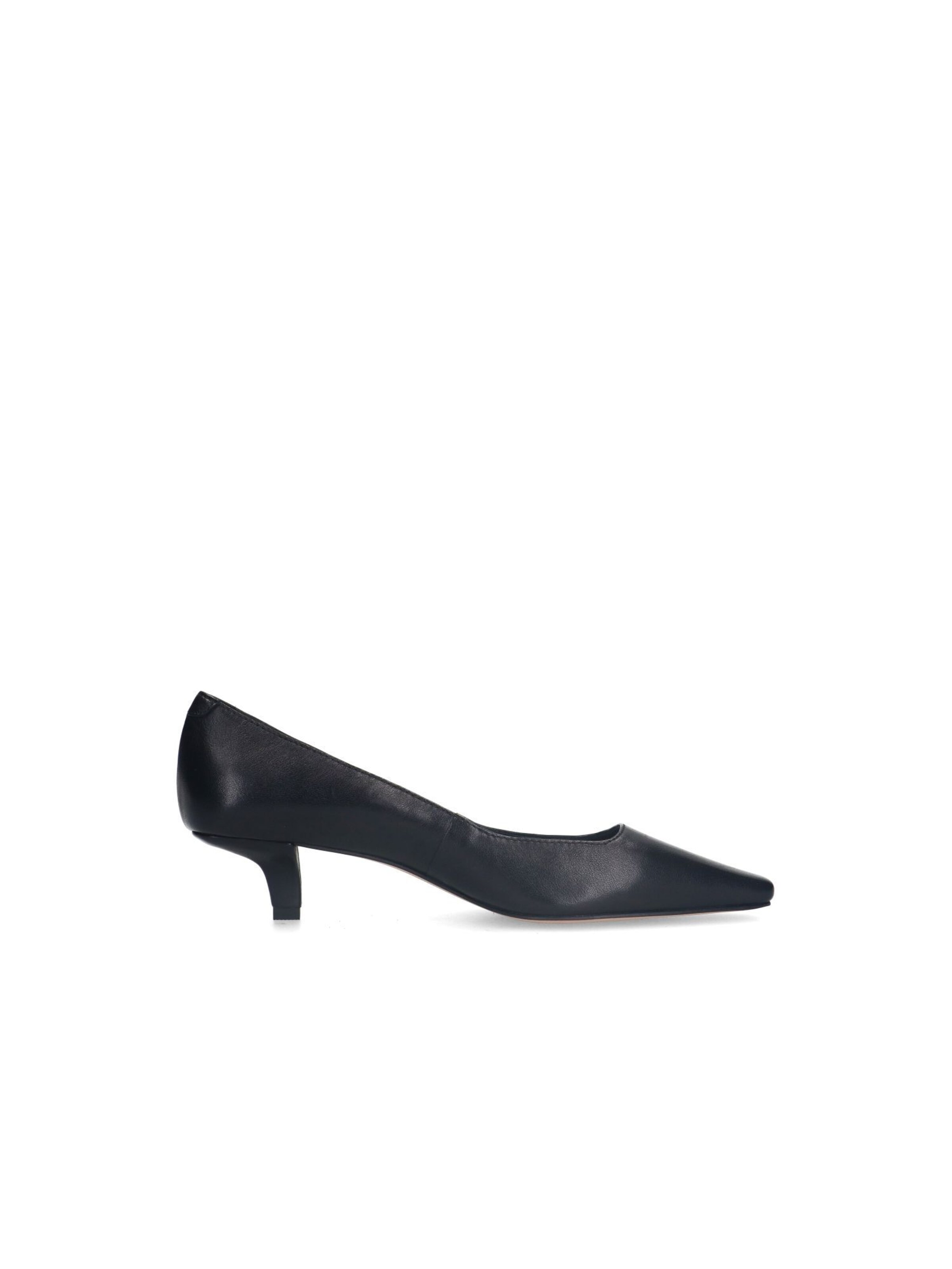 MANFIELD Pumps in Black