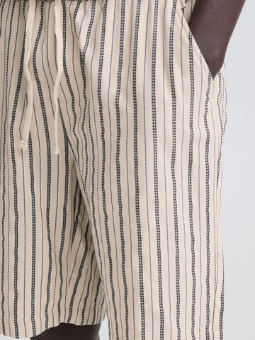 BLEND Loose fit Chino trousers ' BHMaxim Relaxed Fit ' in Beige