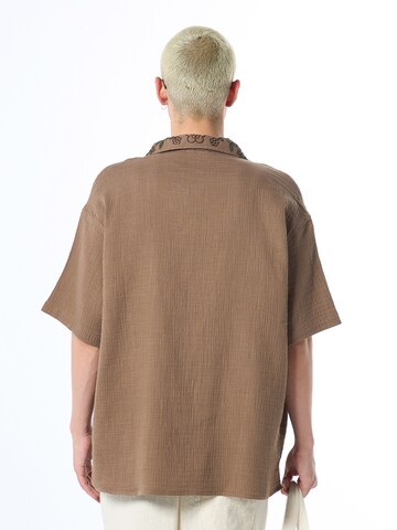 VAMOS CLO Comfort fit Overhemd in Bruin