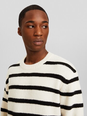 Bershka Pullover in Weiß