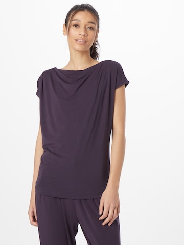 CURARE Yogawear Funktionsshirt in Lila: Vorderseite