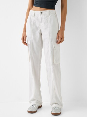 Loosefit Pantalon cargo Bershka en blanc