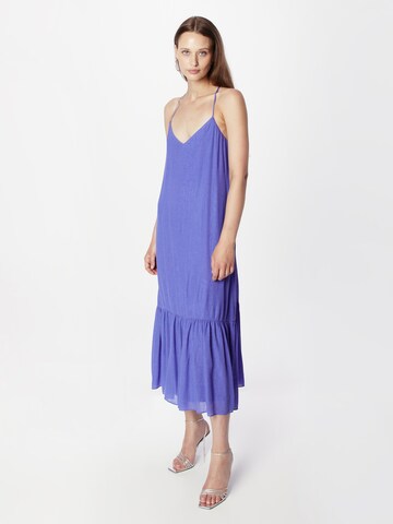 Robe d’été DKNY en violet : devant