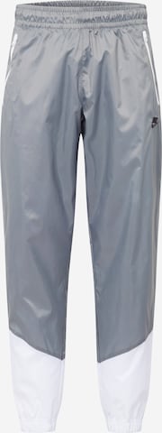 Nike Sportswear Trousers in Grey: front