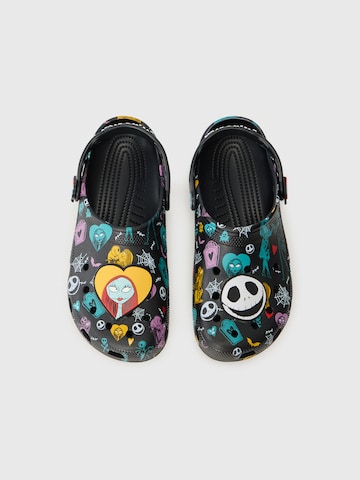 Clogs 'Nghtmare' di Crocs in colori misti