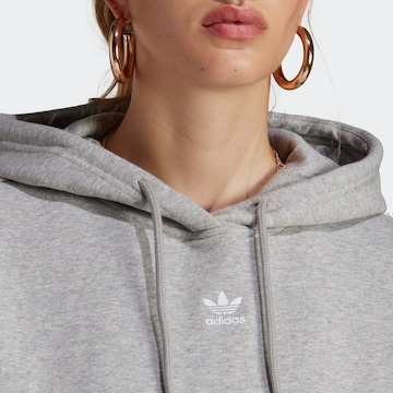 ADIDAS ORIGINALS Sweatshirt 'Adicolor Essentials' in Grau