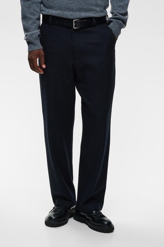 Matinique Regular Chino trousers in Blue: front