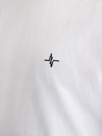 SPITZBUB Shirt in Weiß