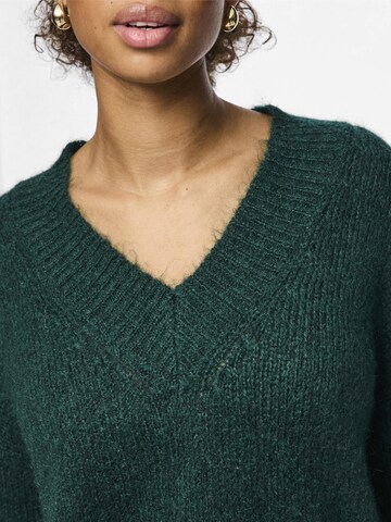 PIECES Sweater 'NADINA' in Green