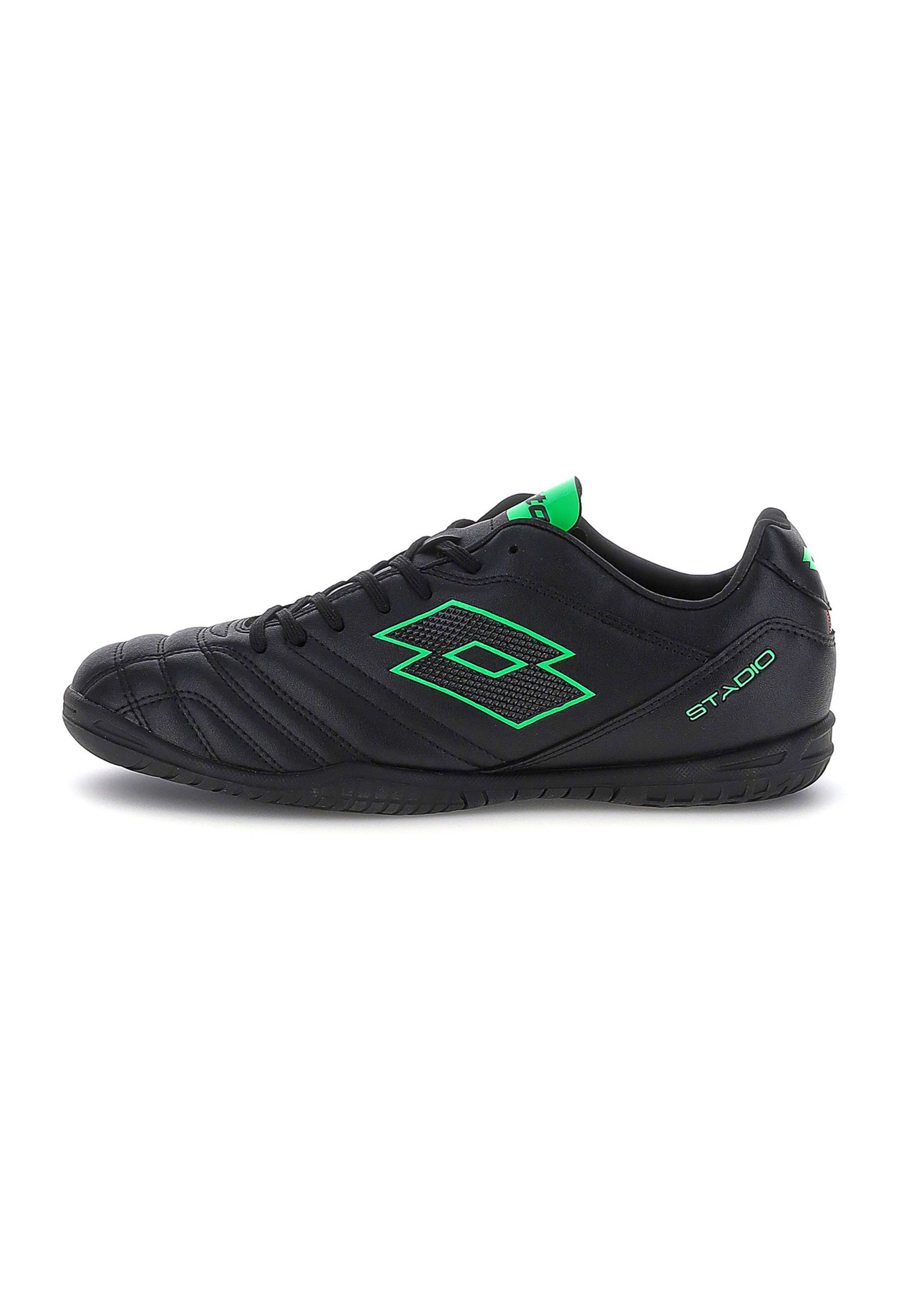 LOTTO Voetbalschoen 'Stadio 705 II' in Zwart: voorkant