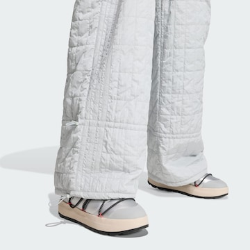 Wide Leg Pantalon de sport 'Adidas x MOON BOOT' ADIDAS SPORTSWEAR en gris