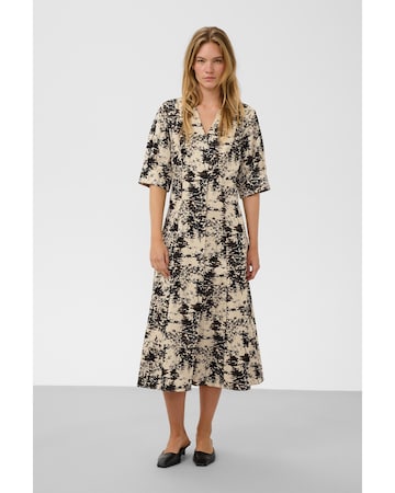 SOAKED IN LUXURY - Vestido camisero 'Naelle' en beige: frente