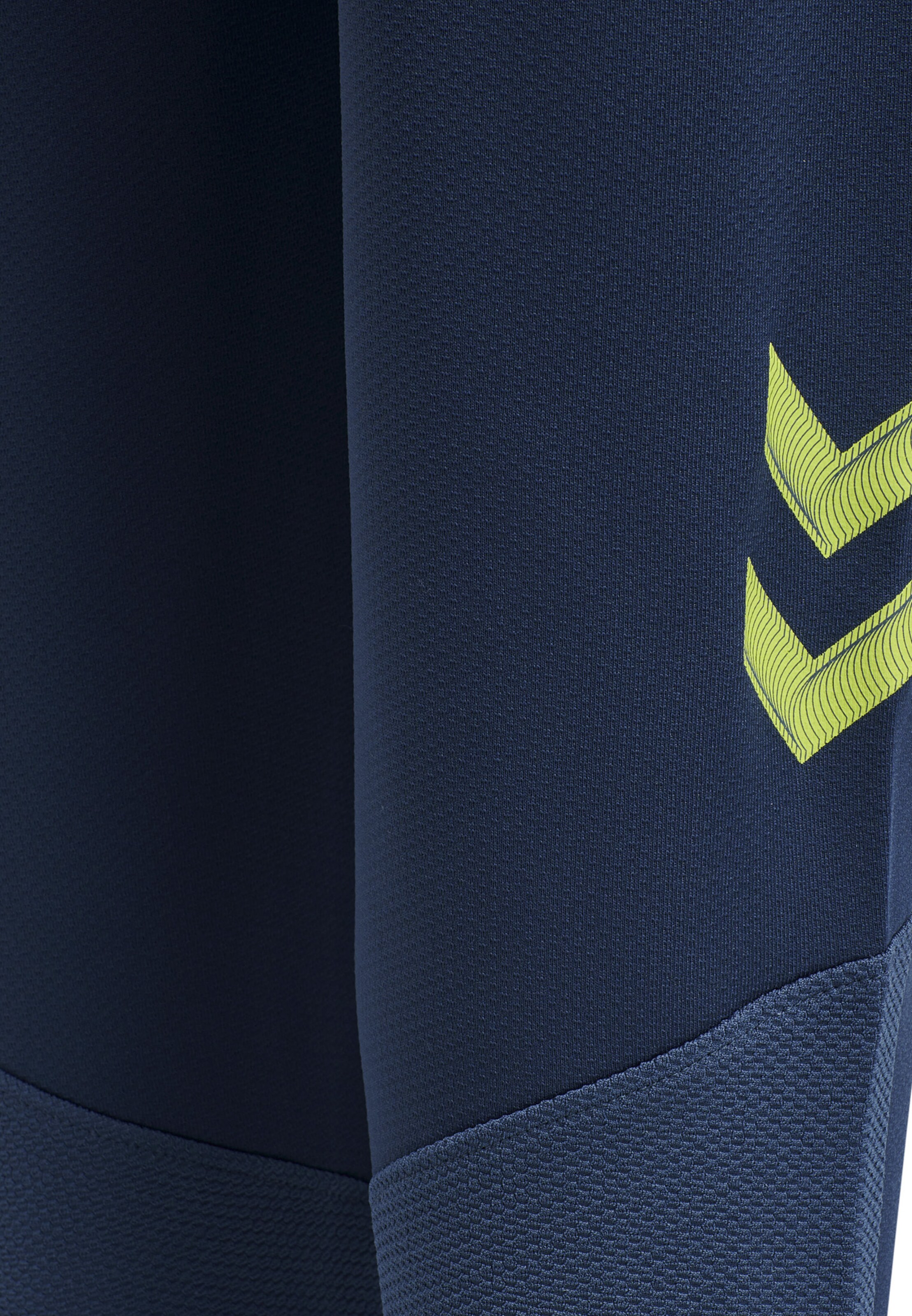 Hummel Slimfit Sporthose in Blau