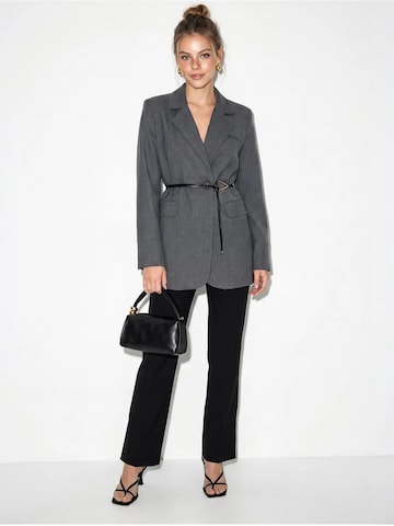 Blazer Bianco Lucci en gris