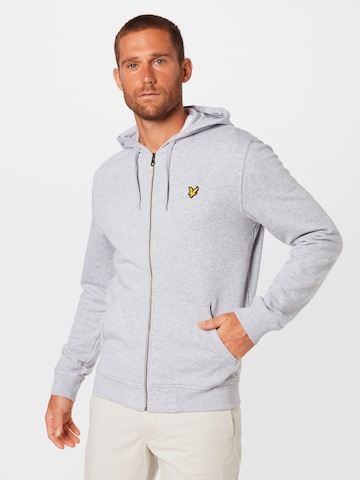 Lyle & Scott Zip-Up Hoodie in Grey: front