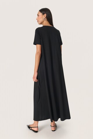 SOAKED IN LUXURY Jurk 'Eve ' in Zwart