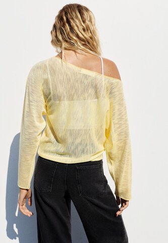 T-shirt Pull&Bear en jaune