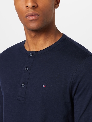 TOMMY HILFIGER - Camisa em azul