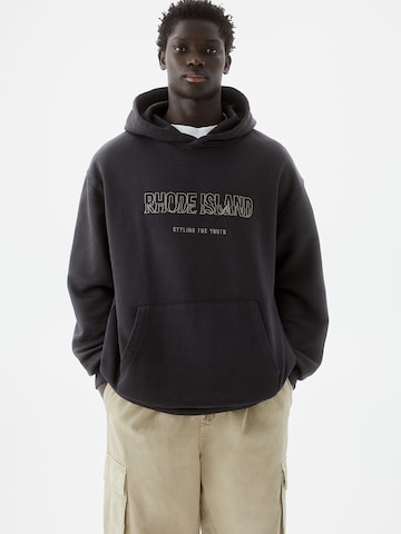 Pull&Bear Collegepaita värissä musta: edessä