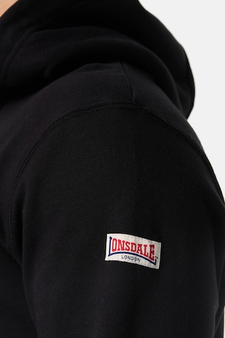 LONSDALE Sweatshirt in Black