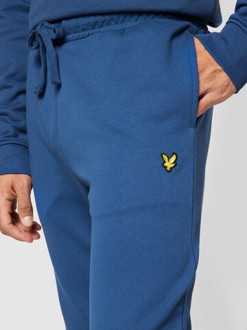 Lyle & Scott Tapered Housut värissä sininen