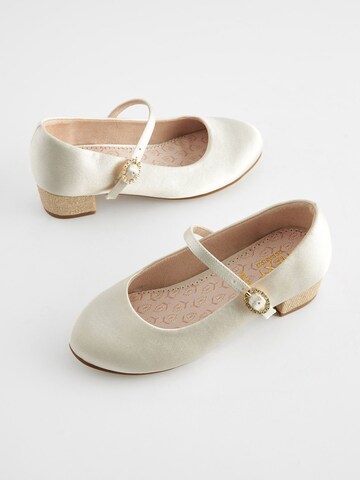 Chaussure basse Next en blanc