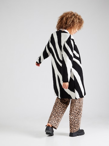 Cardigan 'VMCNANCY' Vero Moda Curve en noir