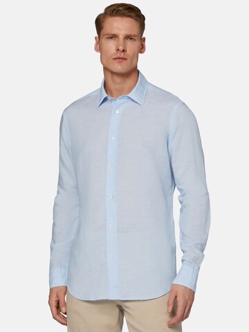 Coupe regular Chemise Boggi Milano en bleu : devant