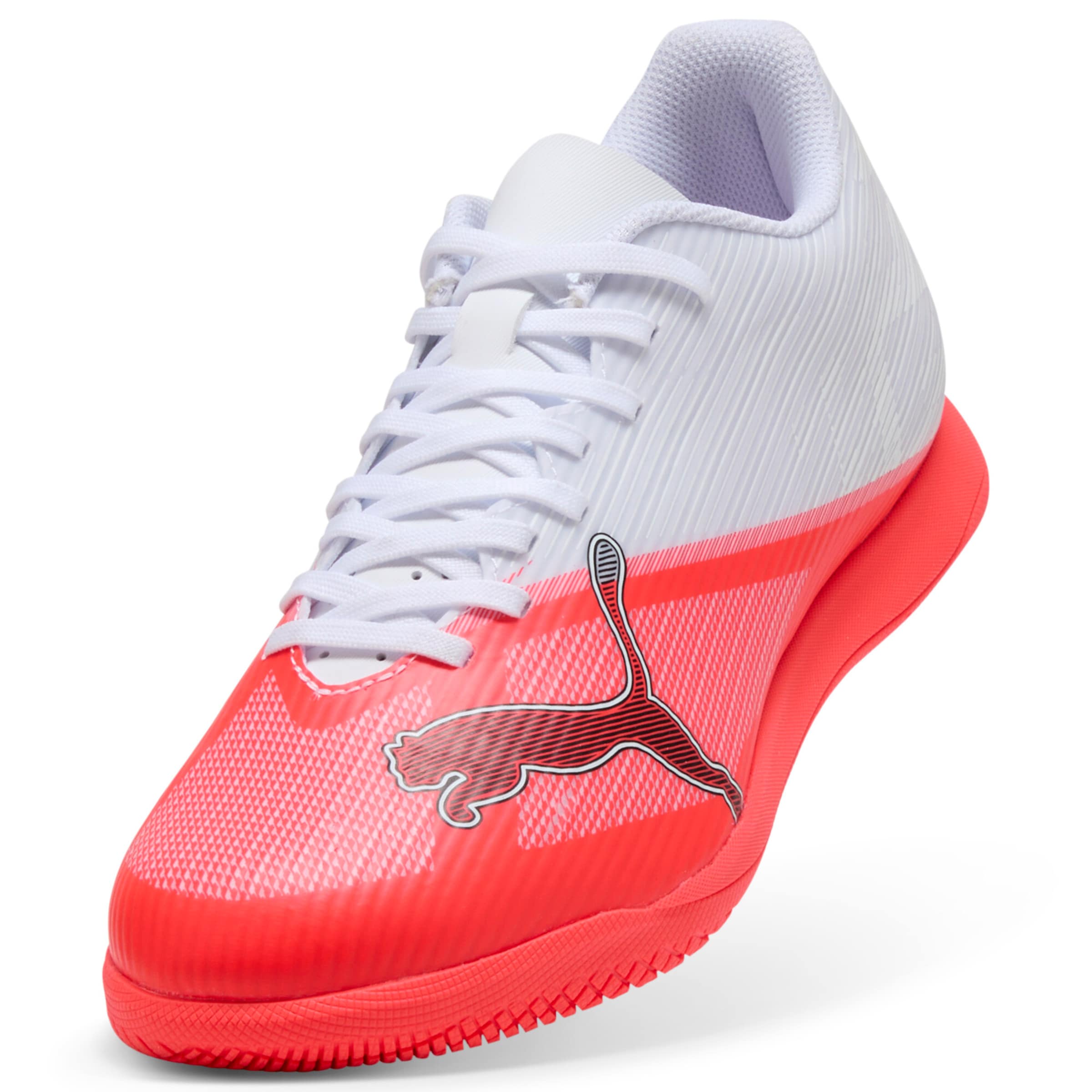 PUMA Soccer Cleats in 42 in Blood red / Black / White, Item view