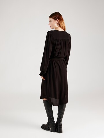 Robe BRUUNS BAZAAR en noir